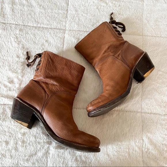 Frye 'Carmen' Back Lace Short Ankle Boot - Picture 3 of 11